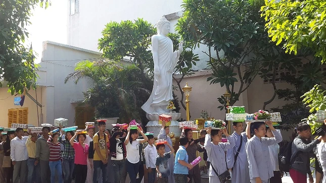 Lễ dâng y tại rừng thiền Viên Không, chùa Tam Bảo ảnh 3 dnang2.jpg