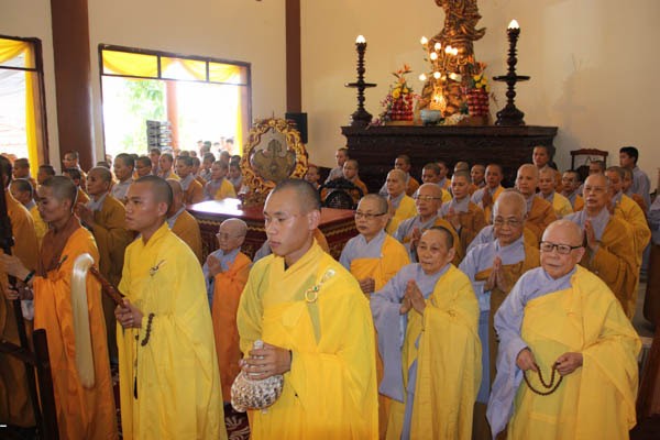 Lễ nhập kim quan cố Trưởng lão HT.Thích Viên Minh ảnh 4 letanghtvienminh-10_jpg.jpg