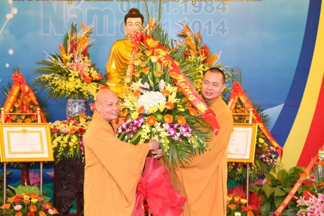 Kỷ niệm 30 năm thành lập GHPGVN tỉnh Thanh Hóa ảnh 8 th hoa 7.jpg