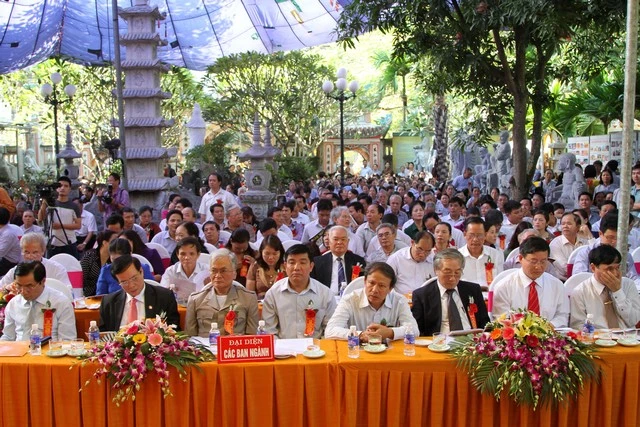 Kỷ niệm 30 năm thành lập GHPGVN tỉnh Thanh Hóa ảnh 9 th hoa 9.jpg