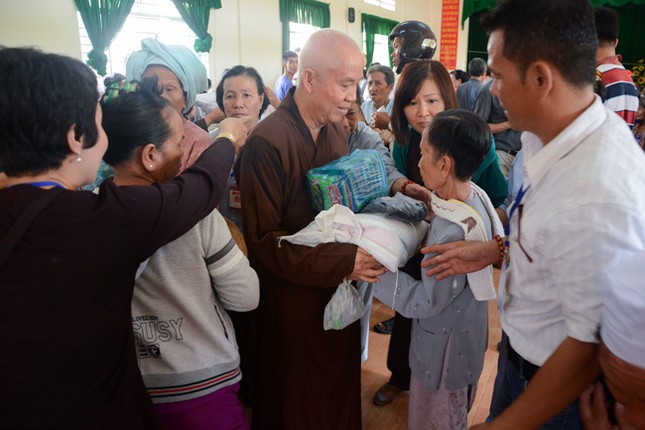 hoang phap2.jpg