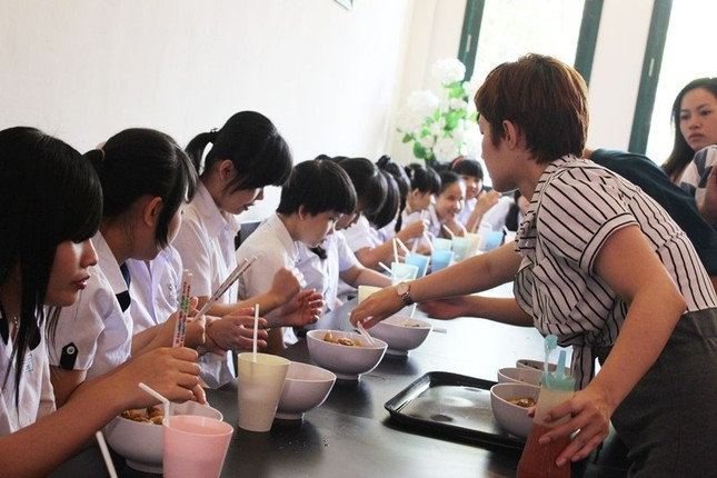 "Ngày của những thượng khách" tại nhà hàng chay Quang Thảo ảnh 3 5QT.jpg