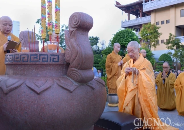 Via Quan Am 19-9 (2).jpg