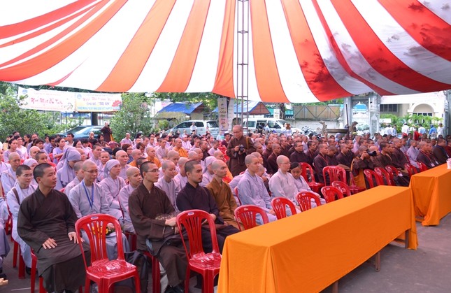 Trao Hoc Bong (6).JPG