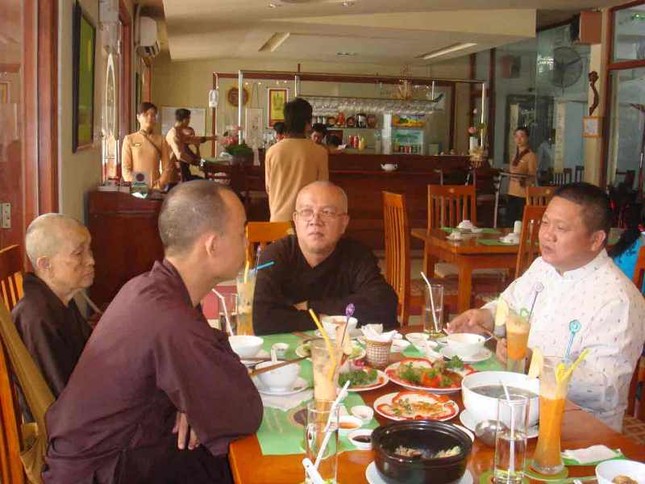 viet chay 1.jpg