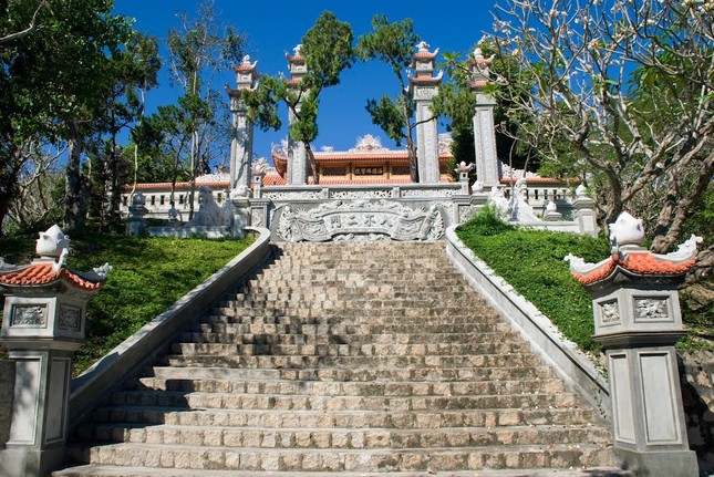 Khánh Hòa: Lễ húy nhật lần thứ 23 HT.Thích Trừng San ảnh 3 chuahaiduc1.jpg
