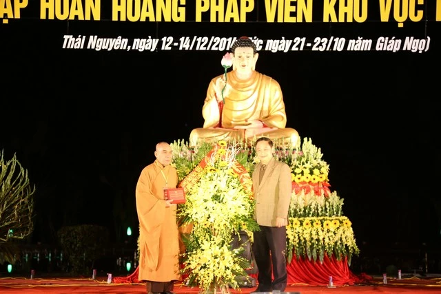1 hoang phap 9.jpg