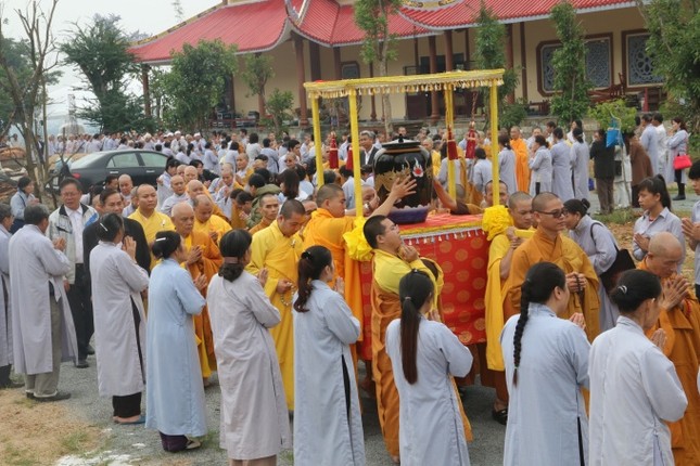 49 ngày ON V MINH022.JPG