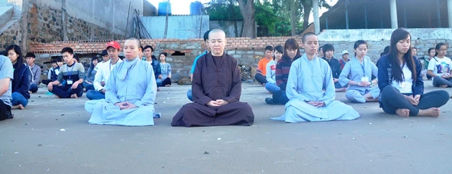 _nh 4 s_ c_ Hu_ D_ng h__ng d_n ng_i thi_n.jpg