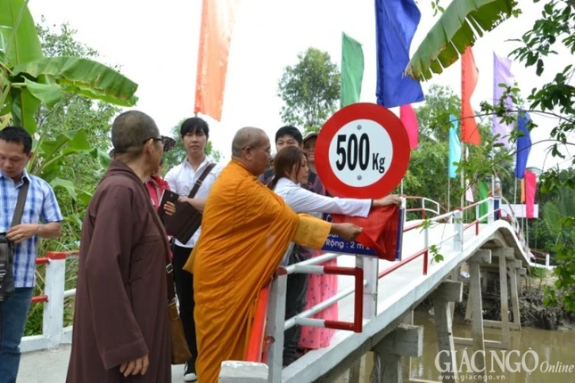 Khánh thành cầu bê-tông Ngọc Dung ảnh 1 Anh HD (2).jpg