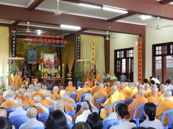 Bình Thuận: Trang nghiêm tưởng niệm Phật hoàng ảnh 1 l1.jpg