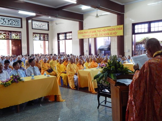 Bình Thuận: Trang nghiêm tưởng niệm Phật hoàng ảnh 2 l2.jpg