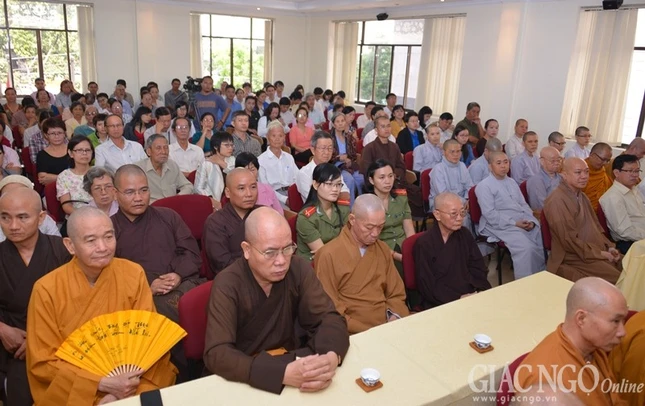 Ấm áp lễ kỷ niệm 39 năm thành lập Báo Giác Ngộ ảnh 12 ky niem 14.JPG