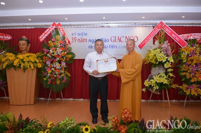 Ấm áp lễ kỷ niệm 39 năm thành lập Báo Giác Ngộ ảnh 7 ky niem 9.JPG