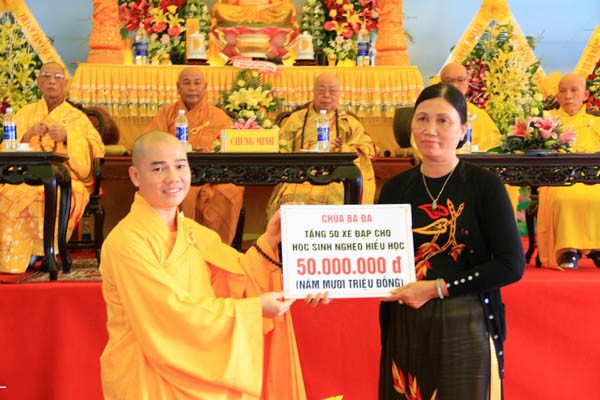 Chùa Bà Đa khởi công dựng tượng Phật A Di Đà 21m ảnh 4 ba da 2.jpg