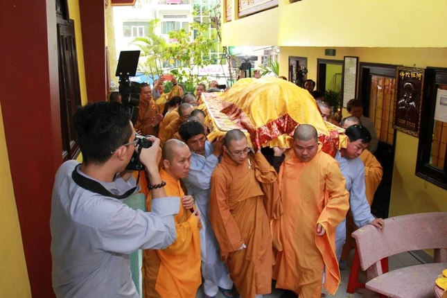 anh nhap quan 12.jpg