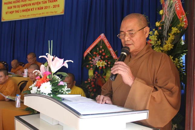 HT. Thích Giải Thiện- Trưởng BTS PG Tân Thành phát biểu .JPG