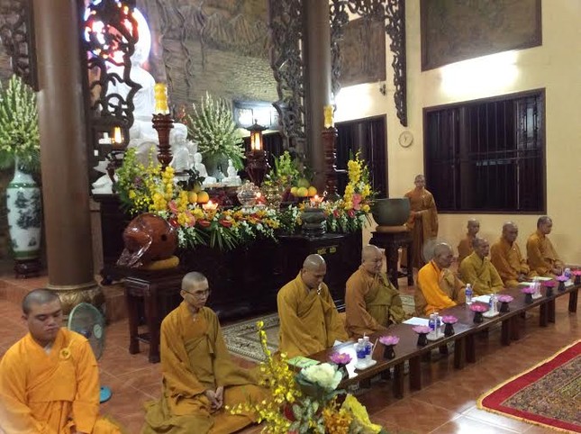 Lễ Phật Thành đạo ở một số địa phương ảnh 11 Tien giang2.jpg
