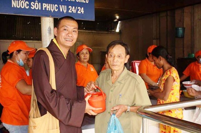 buu chau1.jpg