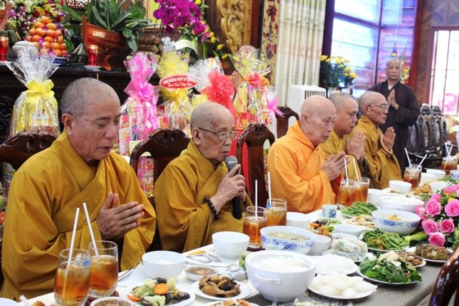 TP.HCM: Lễ húy nhật cố HT.Thích Thiện Từ ảnh 5 6md.jpg