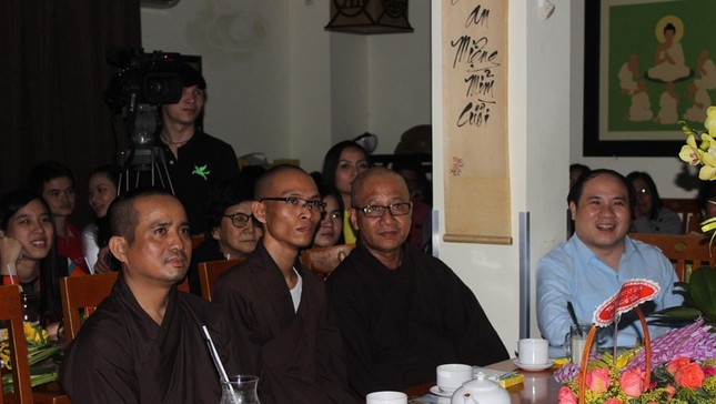 Đêm nhạc Uy Thi Ca: “Trở về chân như” ảnh 6 13UTC.jpg