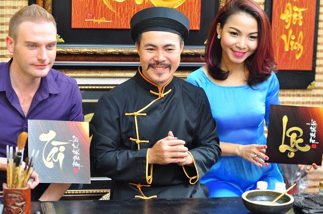 TP.HCM: Rộn ràng phố ông Đồ ở NVH Thanh Niên ảnh 5 FB DSC_0376.jpg