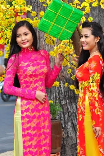 TP.HCM: Rộn ràng phố ông Đồ ở NVH Thanh Niên ảnh 6 unnamed.jpg