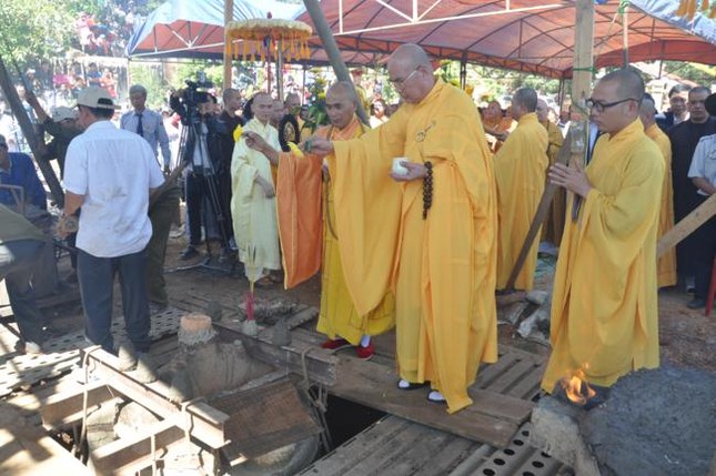 Chùa Pháp Hoa an vị Phật, đúc đại hồng chung ảnh 4 DSC_0452_650x432.jpg