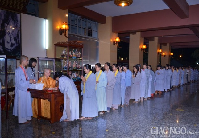 Di le chua Mong 1 Tet (1).JPG