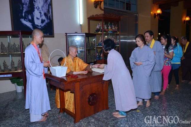 Di le chua Mong 1 Tet (2).JPG