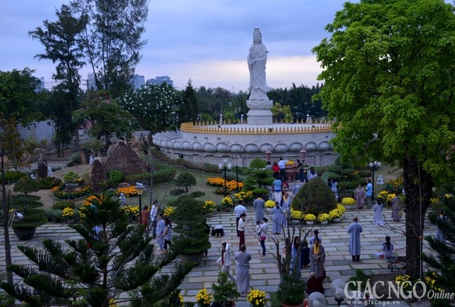 Di le chua Mong 1 Tet (3).JPG