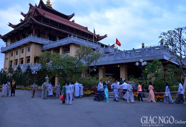 Di le chua Mong 1 Tet (5).JPG