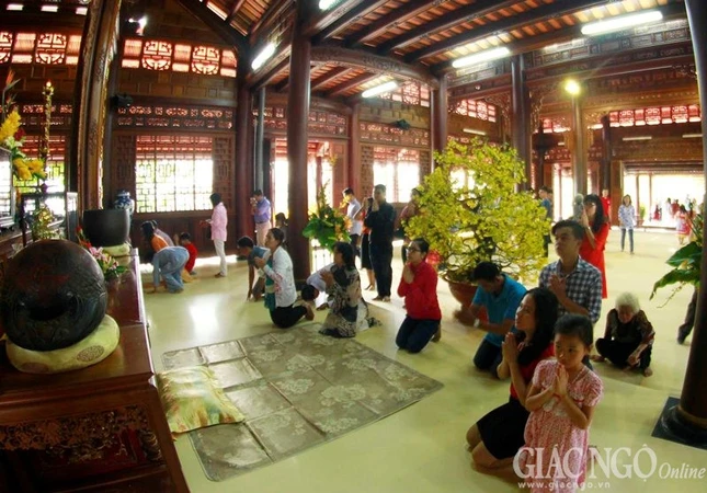 chua Gia Lam (6).jpg