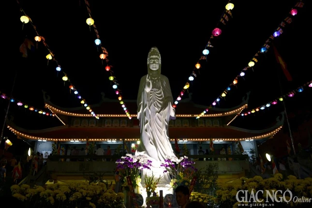 Trang tri (16).jpg