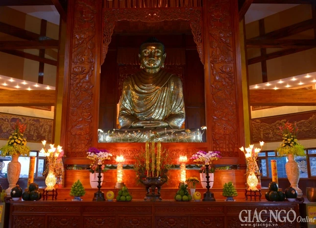 Trang tri (24).jpg