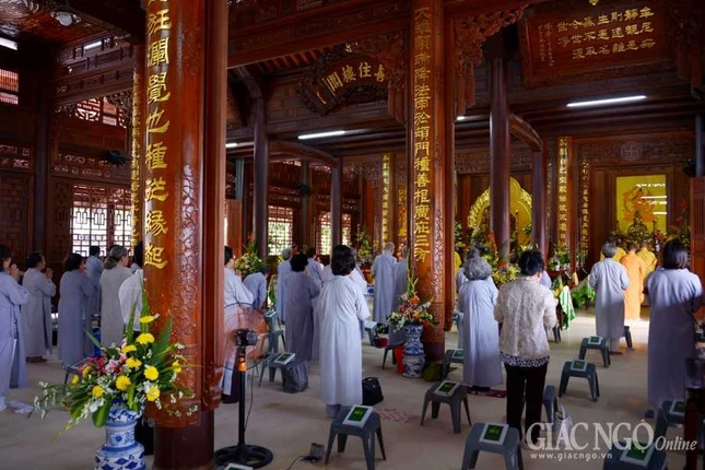 Chua Gia Lam (7).JPG