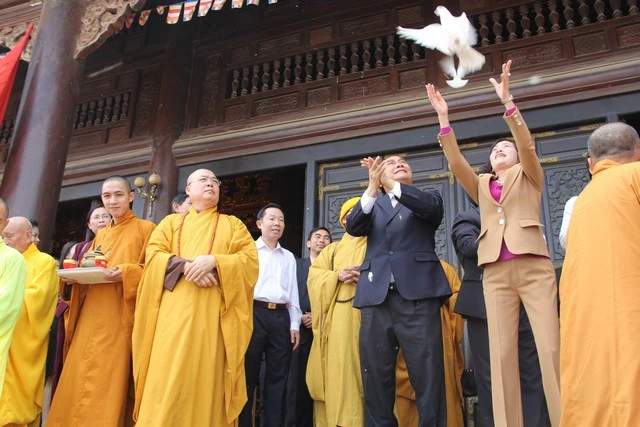 hoi chua bai dinh 7.jpg