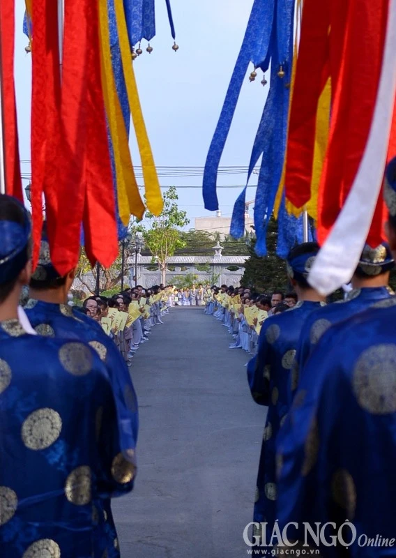 Le thinh su (6).jpg
