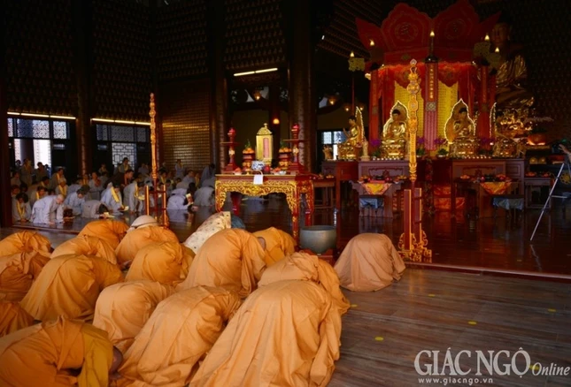 Niem Dan-Sai Tinh (11).JPG