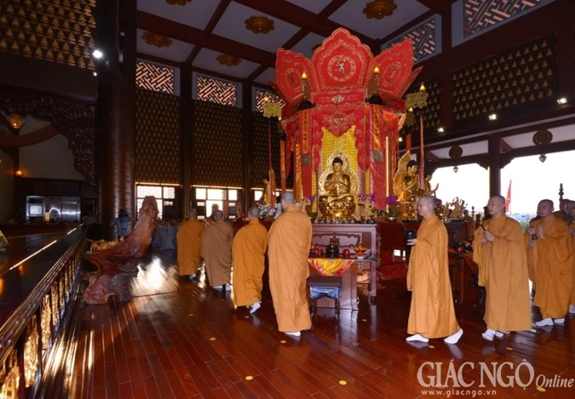 Niem Dan-Sai Tinh (9).JPG