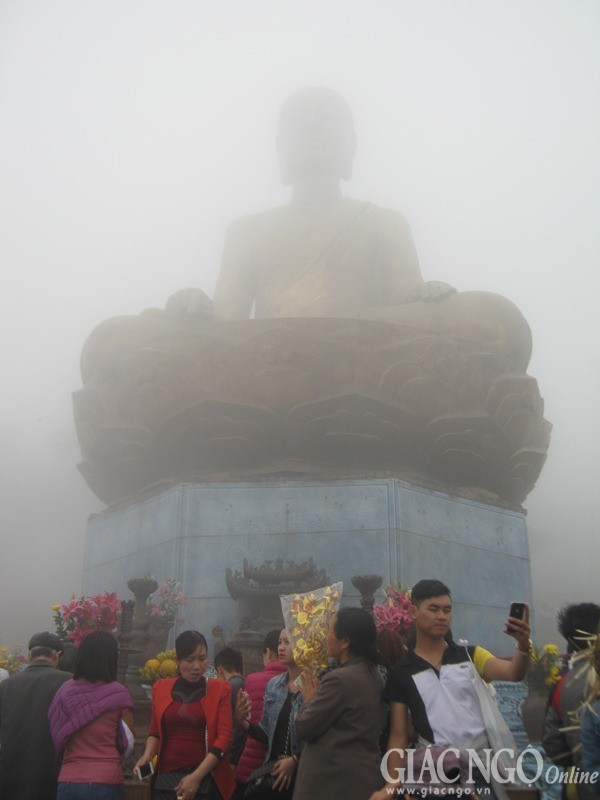 Lên đỉnh non thiêng mùa xuân này ảnh 1 chu khoi3.jpg