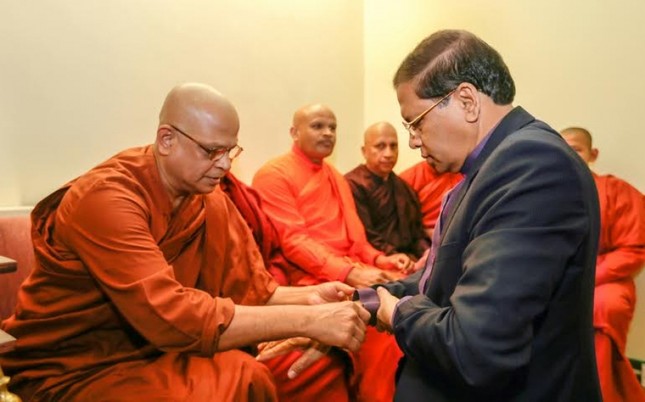 Tổng thống Sri Lanka thăm chùa Viharaya (Luân Đôn) ảnh 1 tong thong.jpg