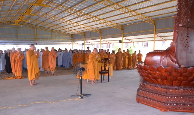 Khoa tu ngay 29-3 (1).JPG