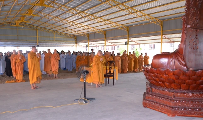 Khoa tu ngay 29-3 (1).JPG