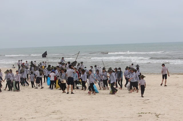 "Phật tử chung tay bảo vệ môi trường, tôn trọng sự sống" ảnh 2 trai sinh 1.JPG