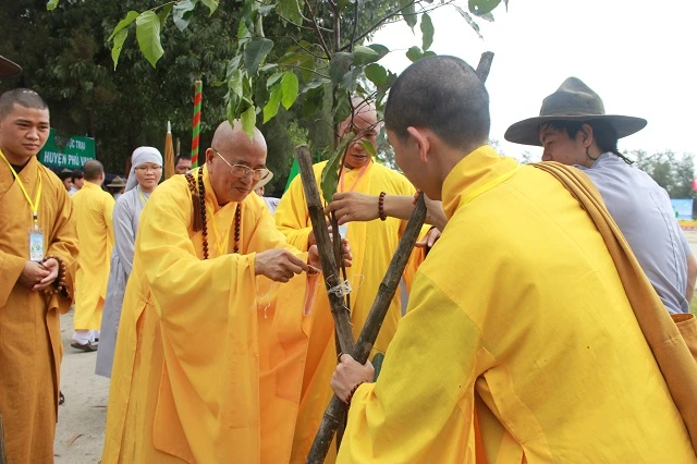 "Phật tử chung tay bảo vệ môi trường, tôn trọng sự sống" ảnh 1 trai sinh 2.JPG
