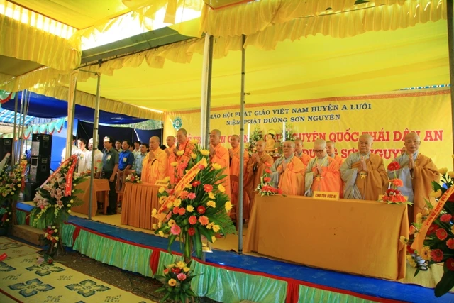 TT-Huế: Niệm Phật đường Sơn Nguyên đặt đá xây dựng ảnh 1 aluoi 1.jpg