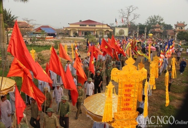 Đặt đá xây dựng thiền viện Trúc Lâm Yên Thành ảnh 1 nghe an 1.jpg