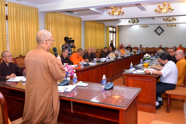 Hoi nghi giao ban chieu 9-4 (3).JPG