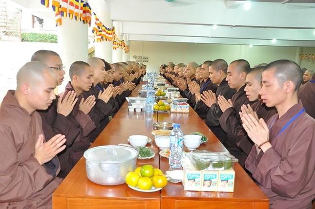 Hà Nội: Trên 250 giới tử thọ giới tại Đại giới đàn 2015 ảnh 7 1 hnoi 8.jpg